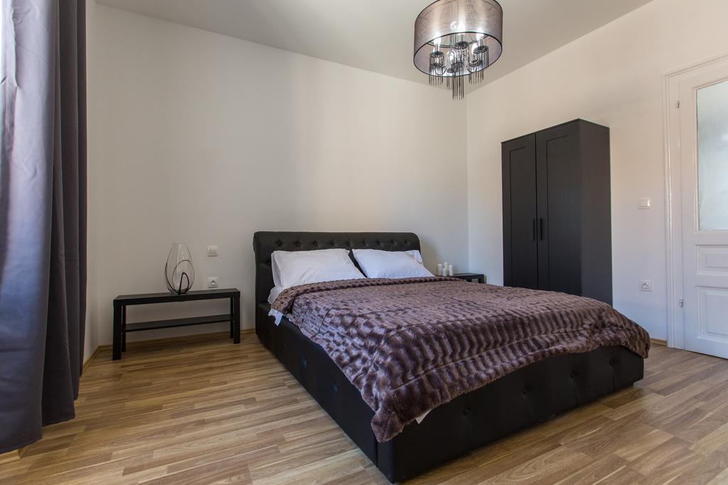 Apartmán Captain Emo City *